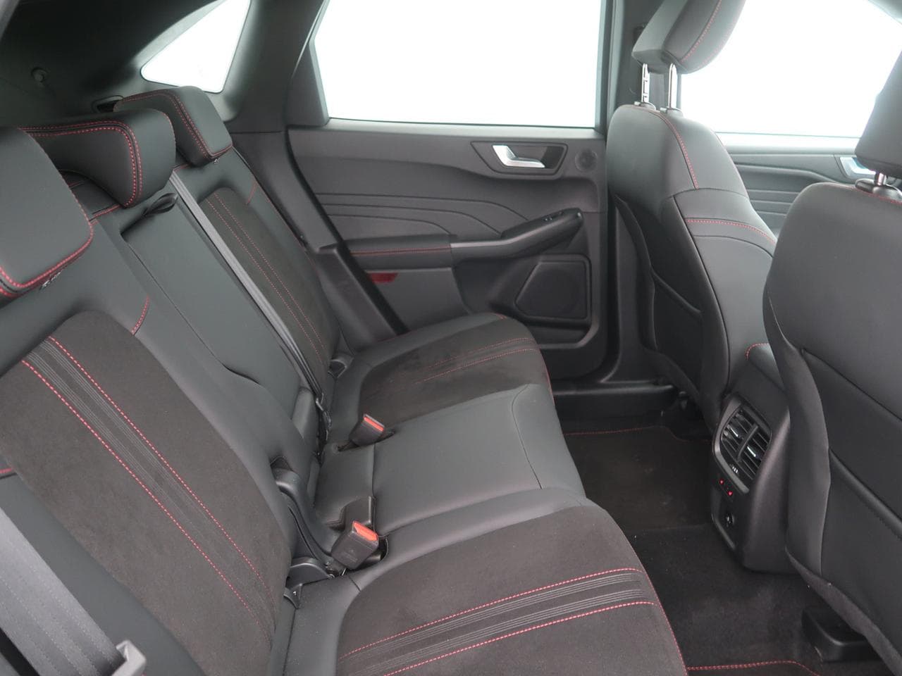 2025 Ford KUGA - 13