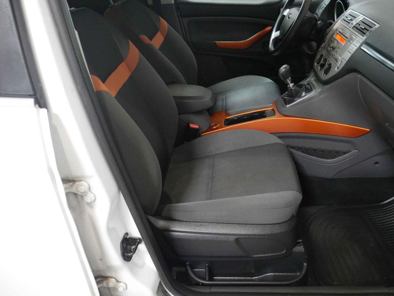 2009 Ford KUGA - 12