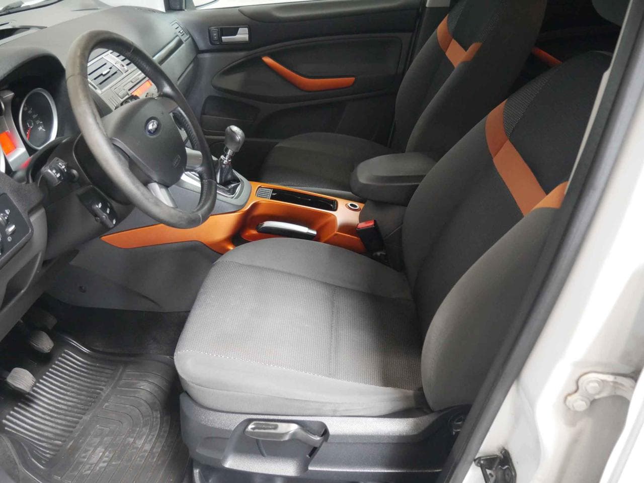 2009 Ford KUGA - 9