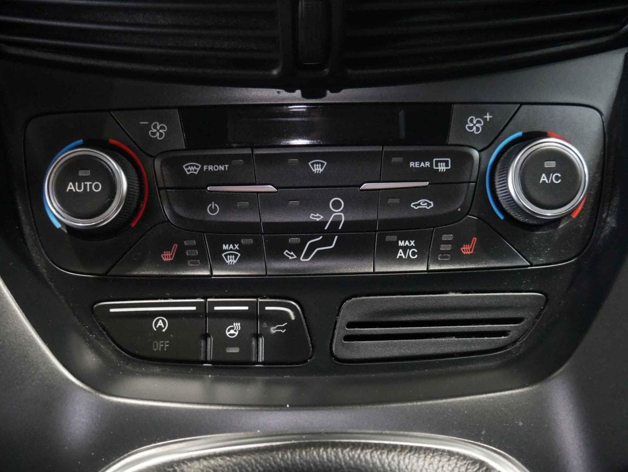 2017 Ford KUGA - 18