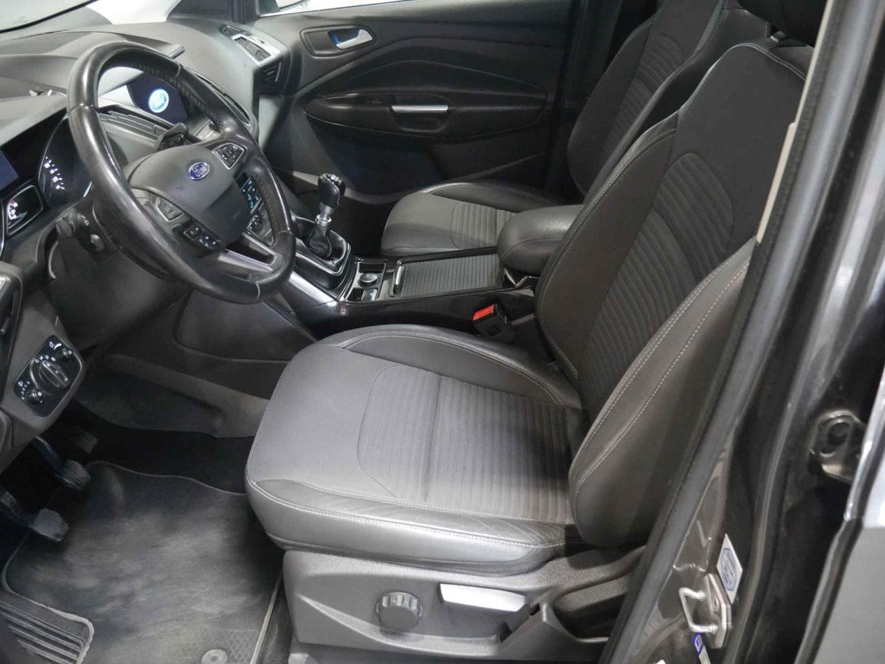 2017 Ford KUGA - 9