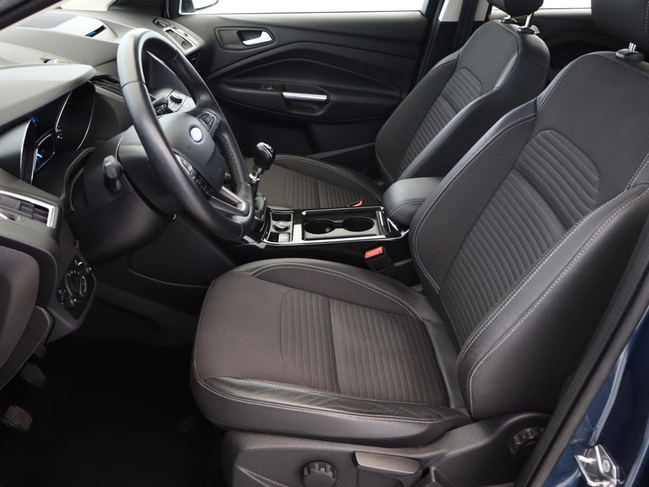 2019 Ford KUGA - 14