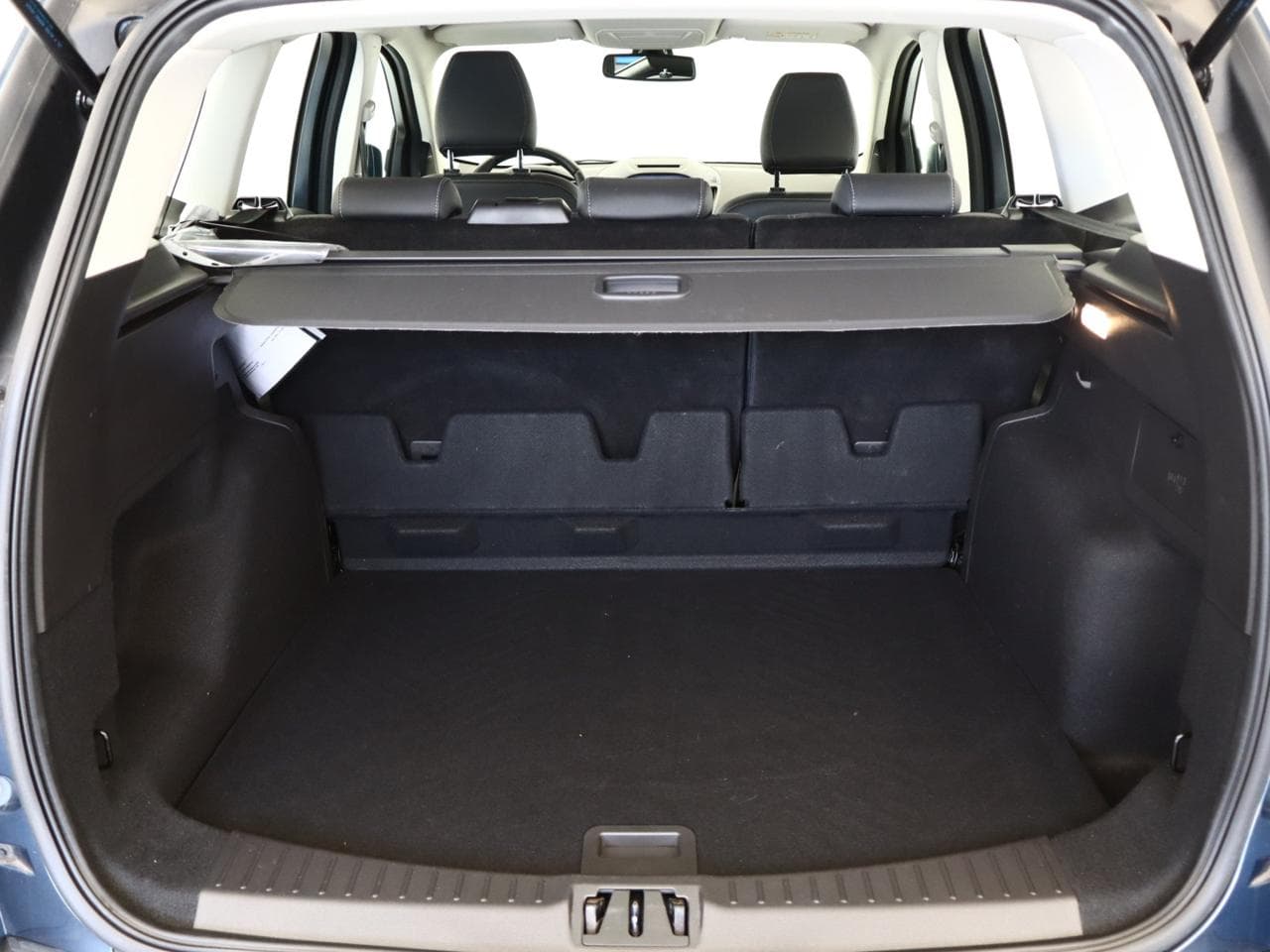 2019 Ford KUGA - 17