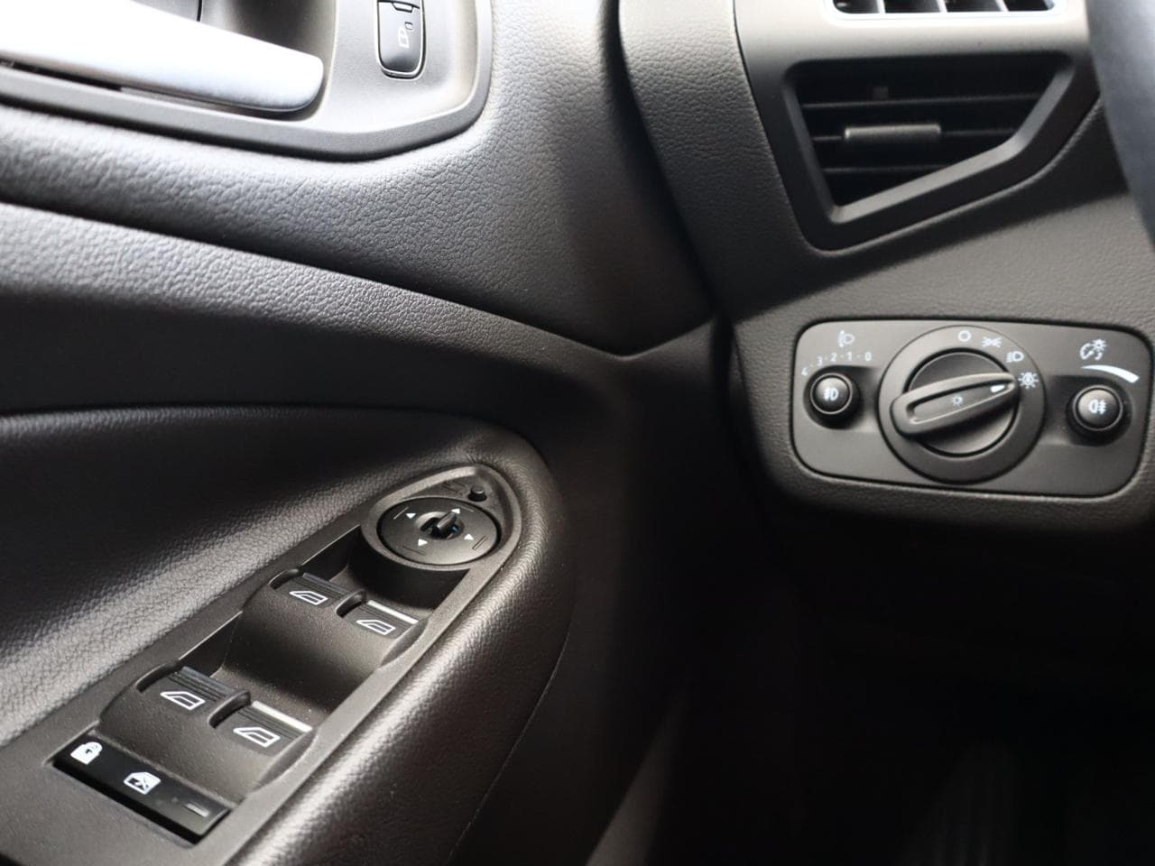 2019 Ford KUGA - 20