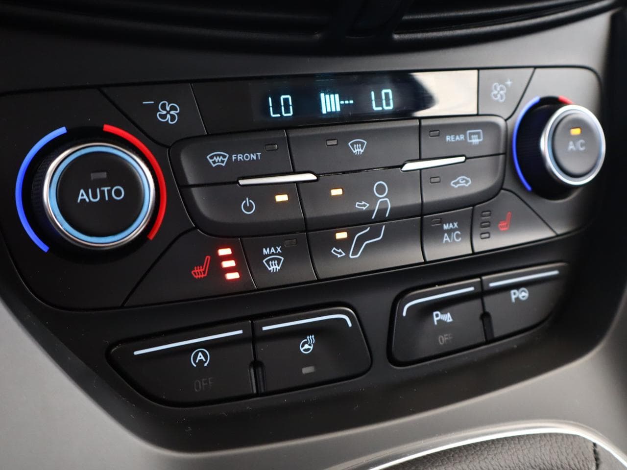 2019 Ford KUGA - 19