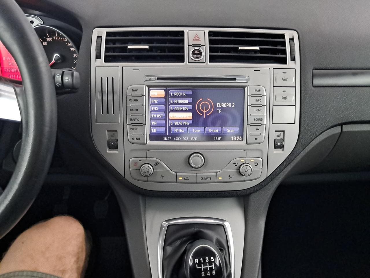 2010 Ford KUGA - 18