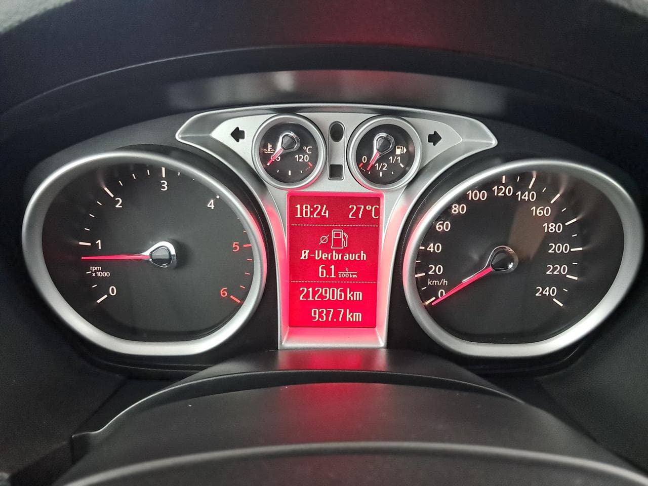 2010 Ford KUGA - 17