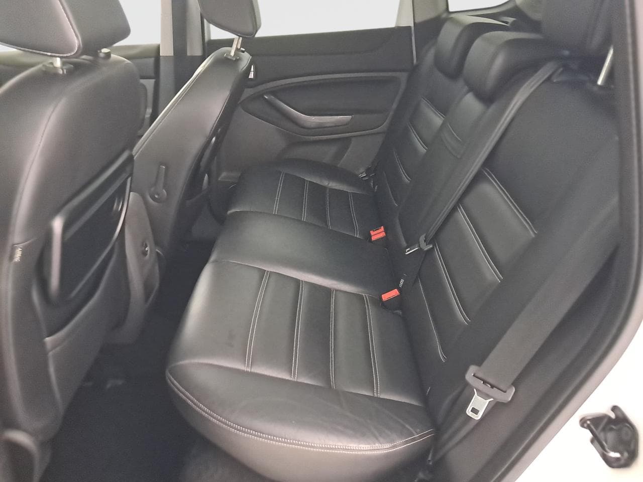 2010 Ford KUGA - 15