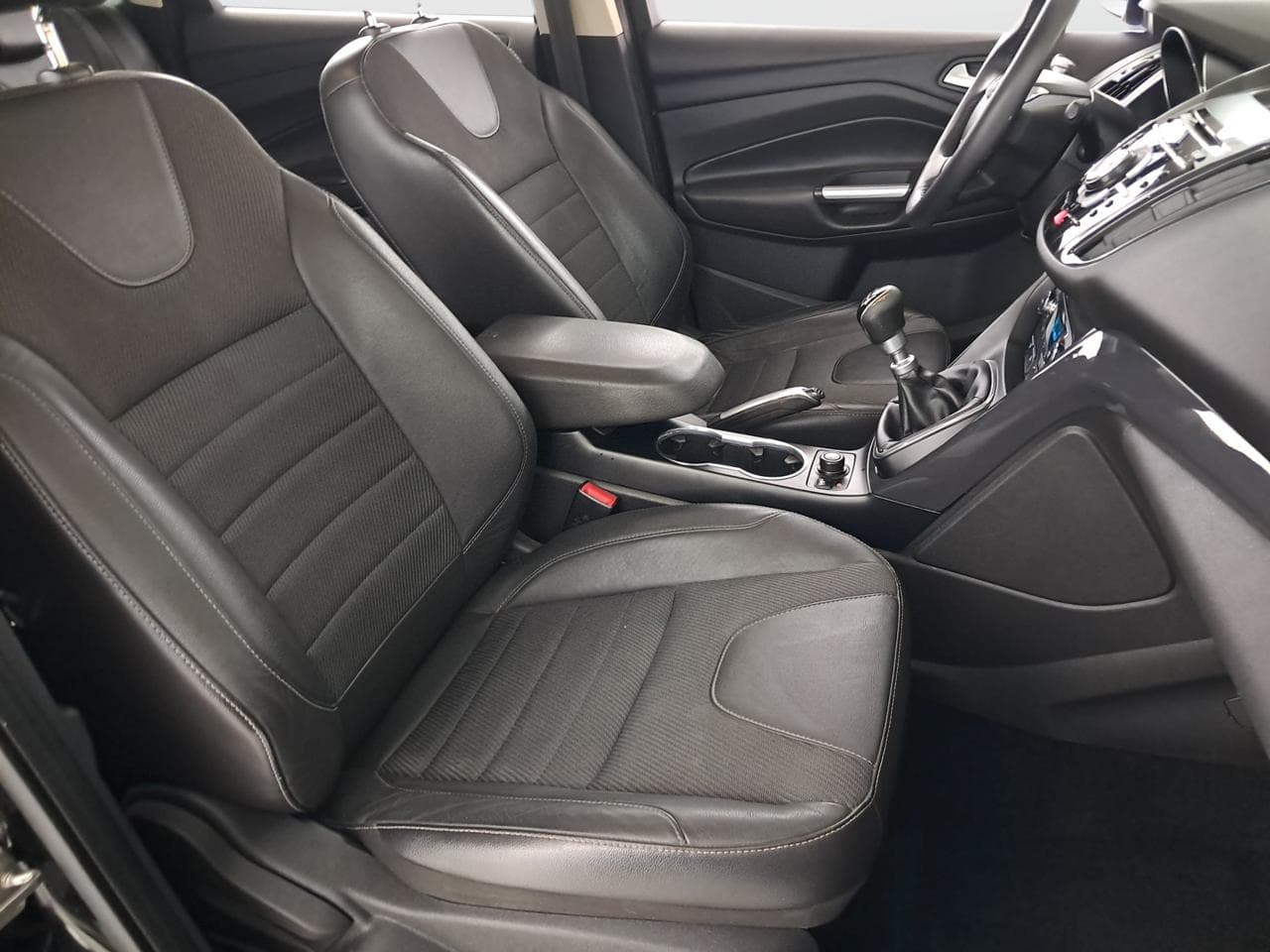 2013 Ford KUGA - 12