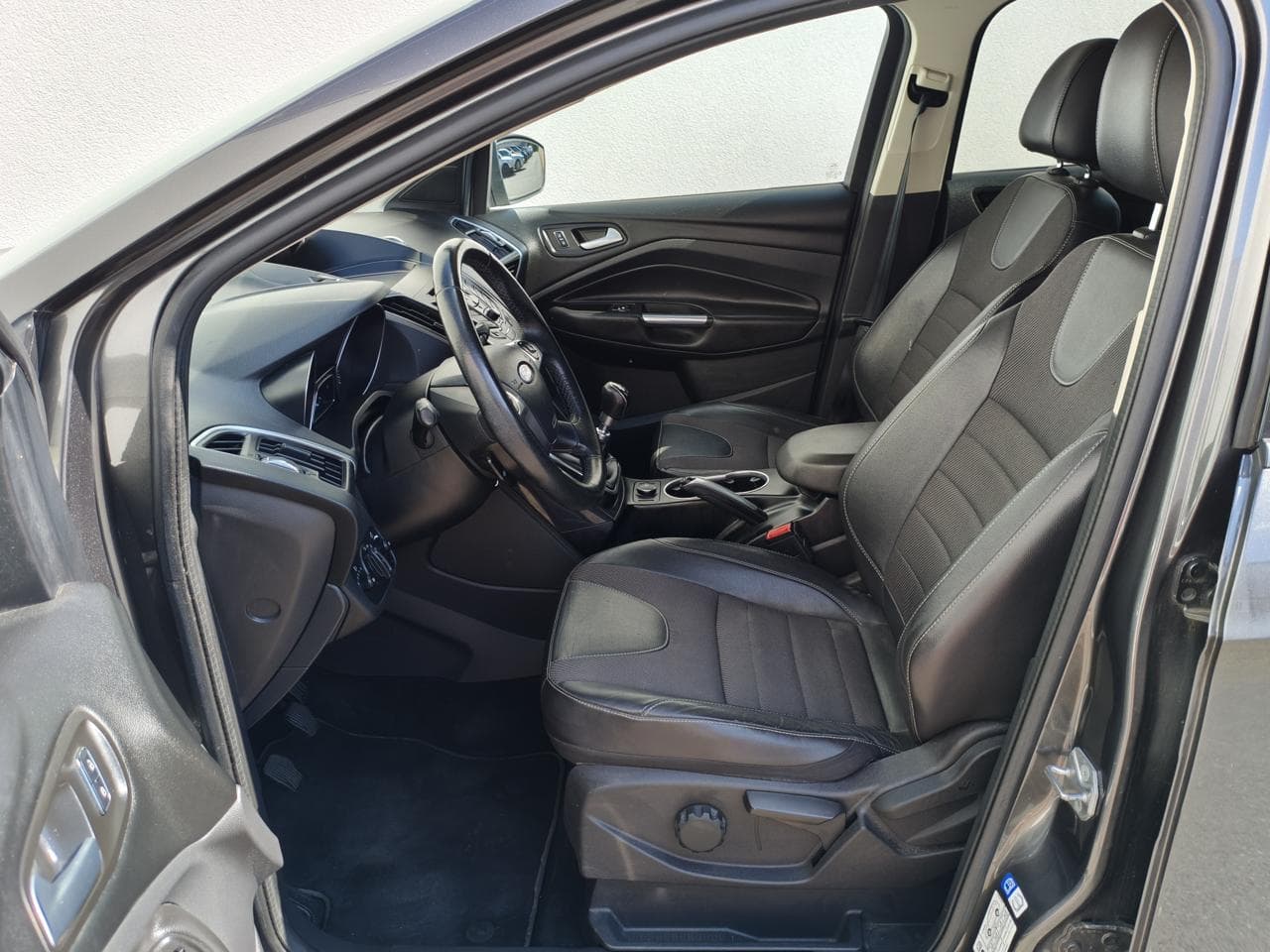 2015 Ford KUGA - 14