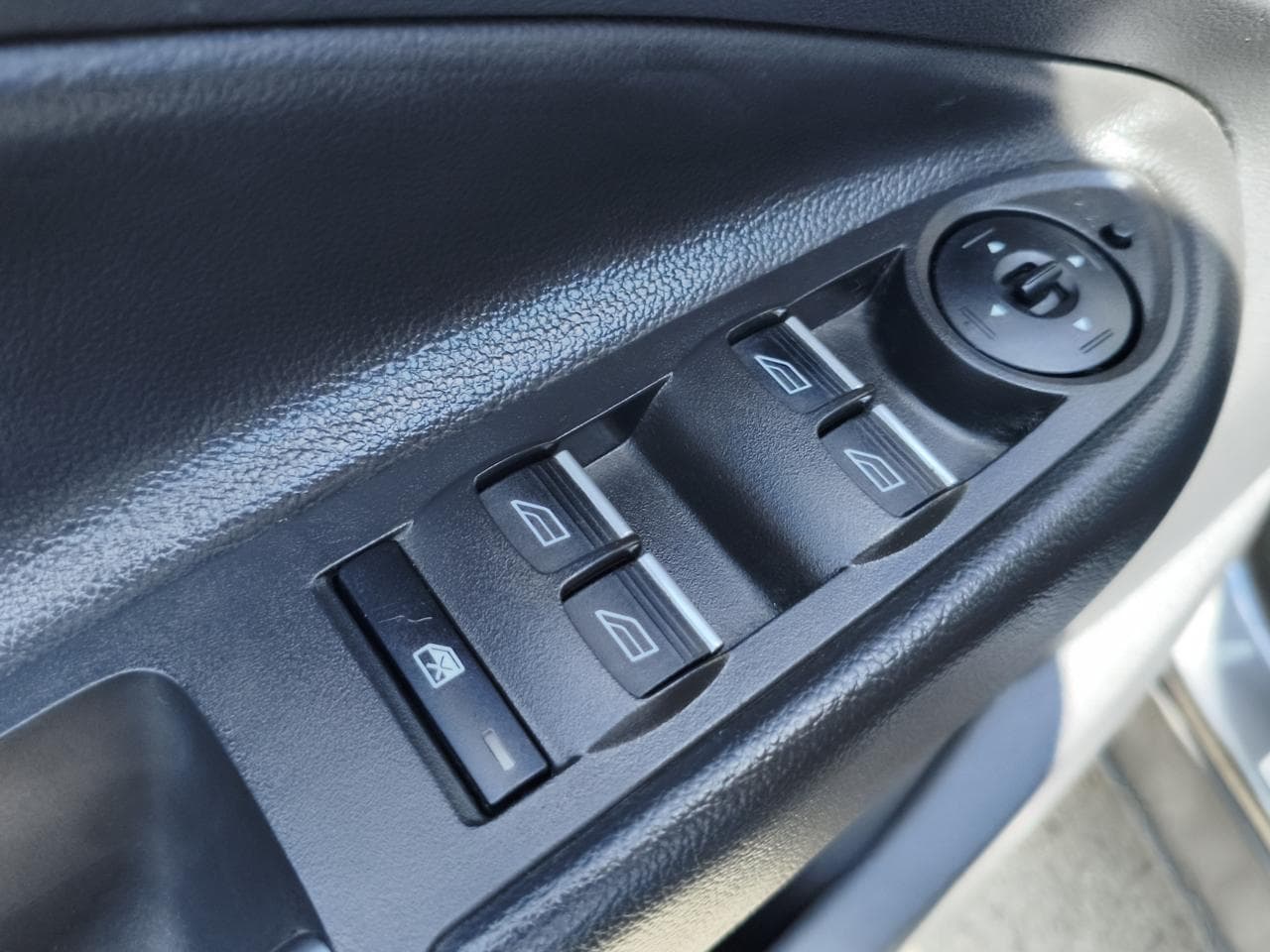 2015 Ford KUGA - 16