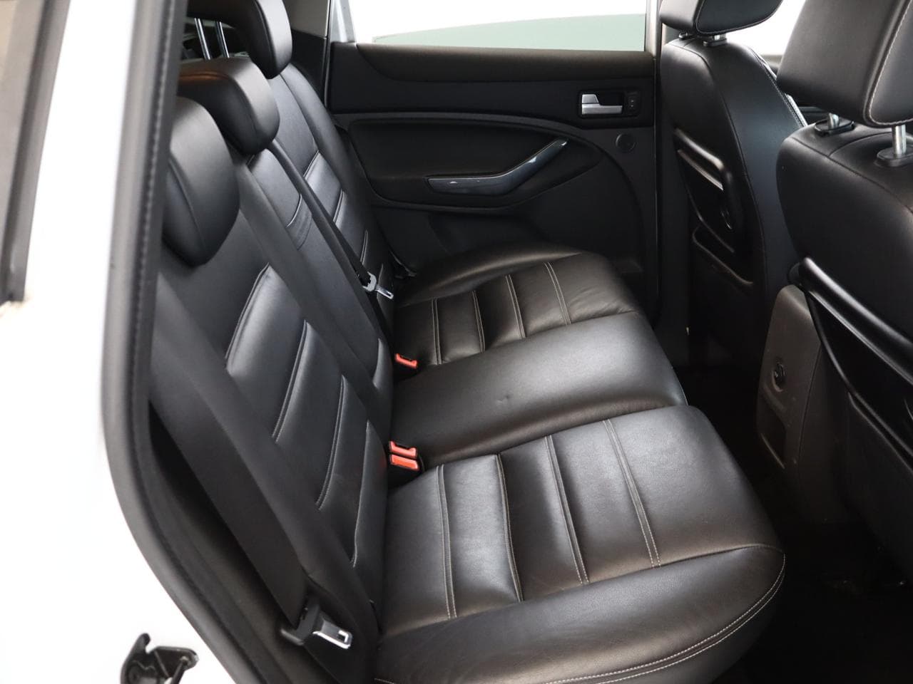 2009 Ford KUGA - 11
