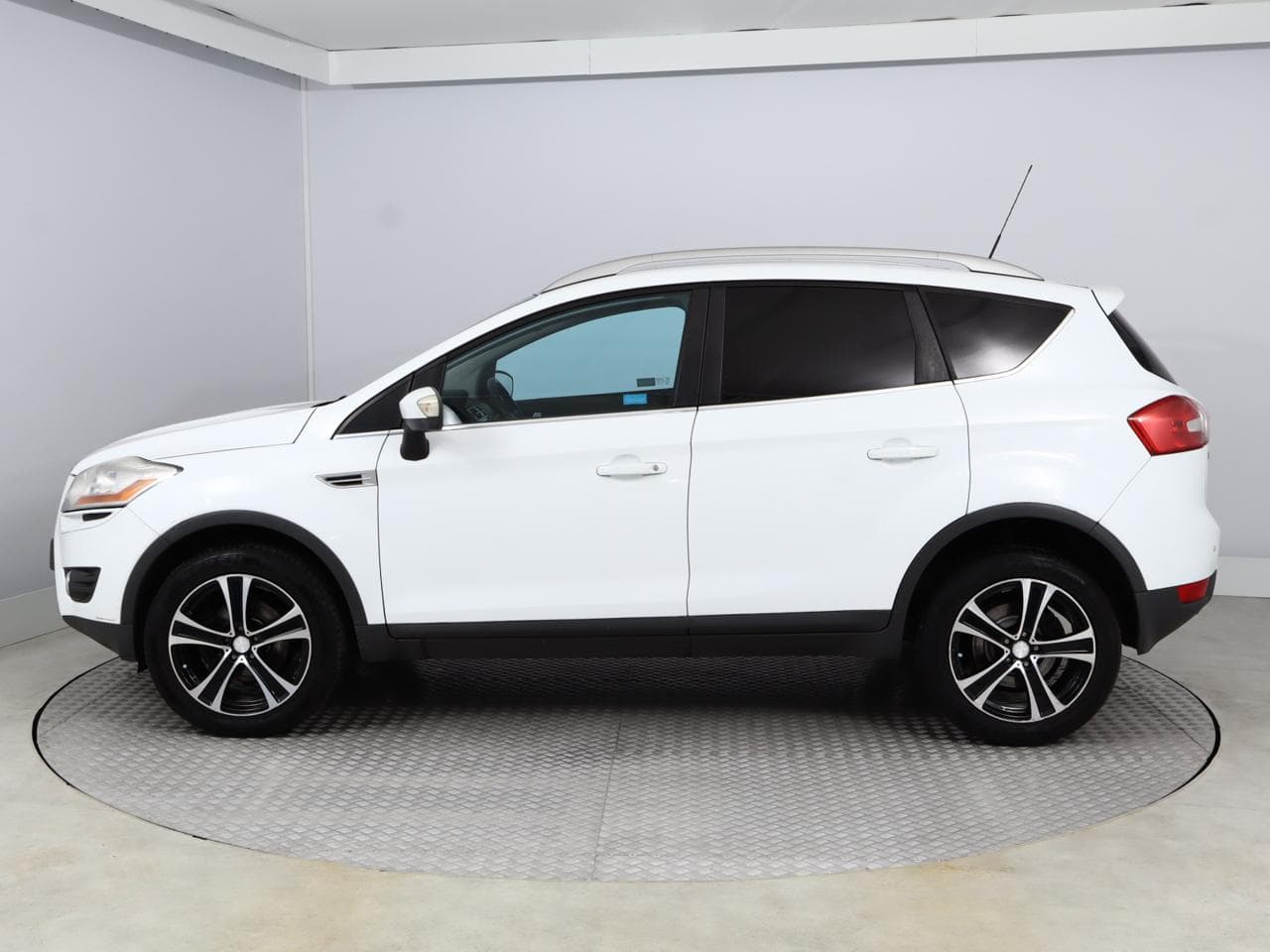 2009 Ford KUGA - 4