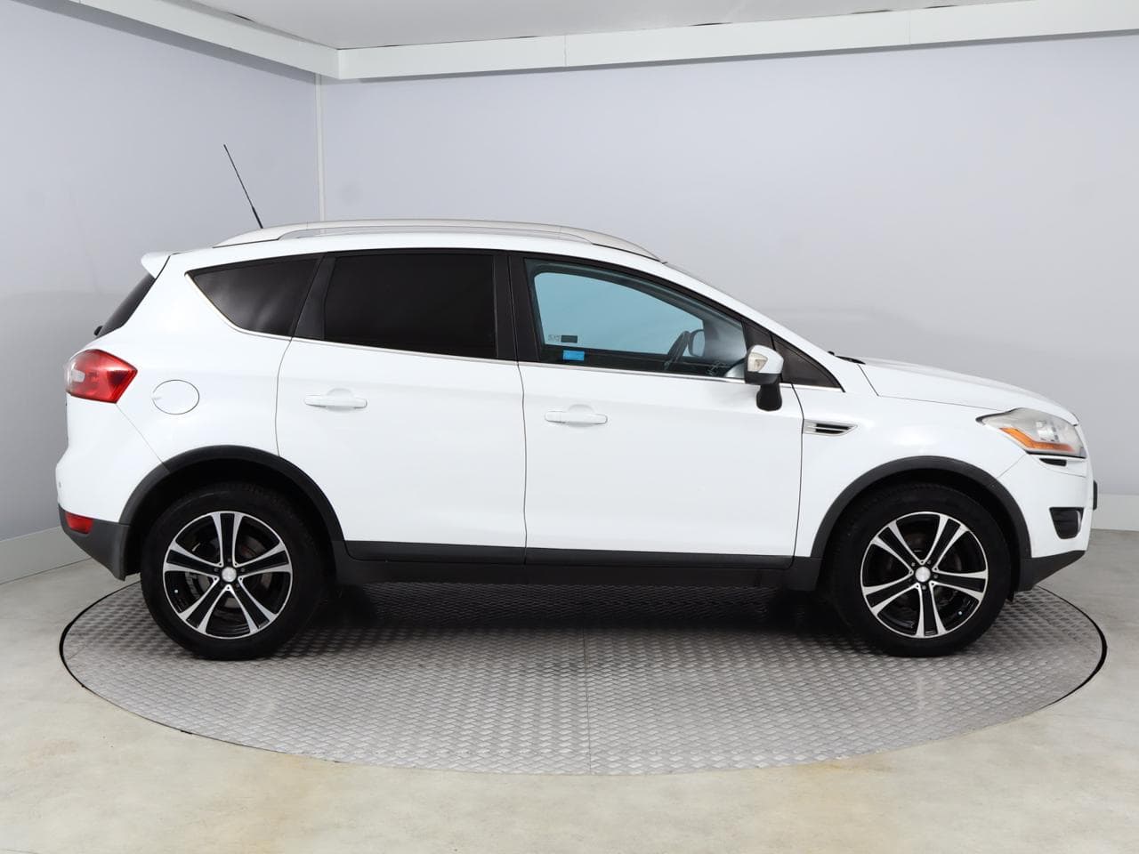 2009 Ford KUGA - 8