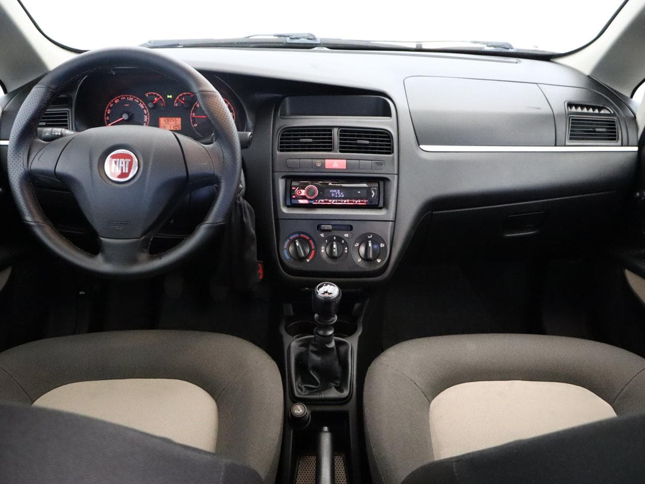2010 Fiat LINEA - 9