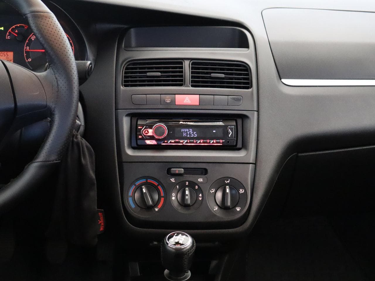2010 Fiat LINEA - 16