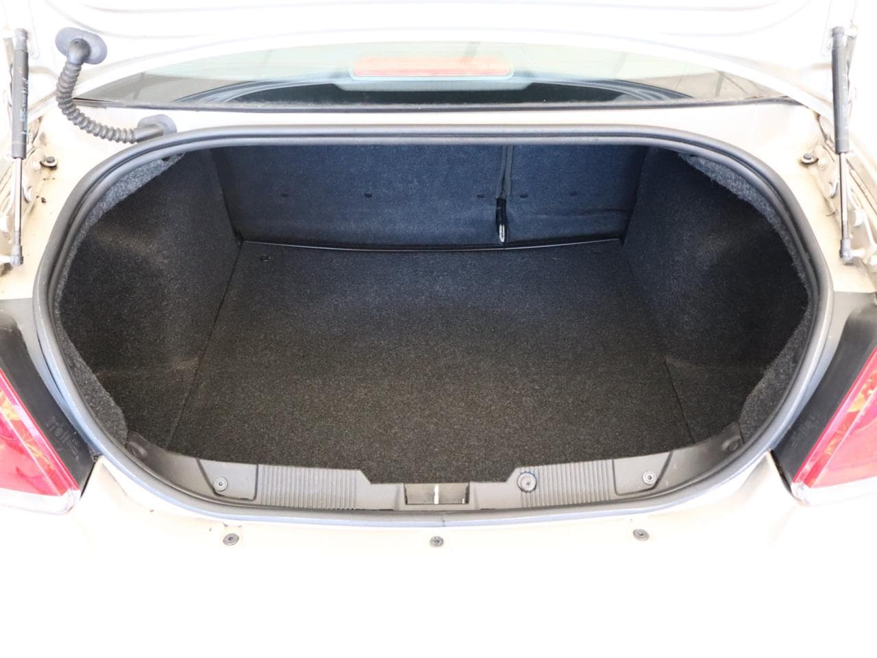 2010 Fiat LINEA - 17