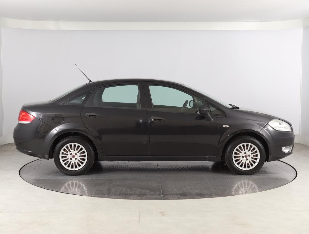 2008 Fiat LINEA - 8