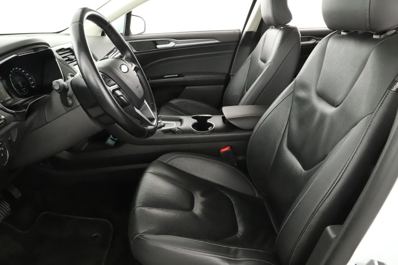 2021 Ford Mondeo - 13