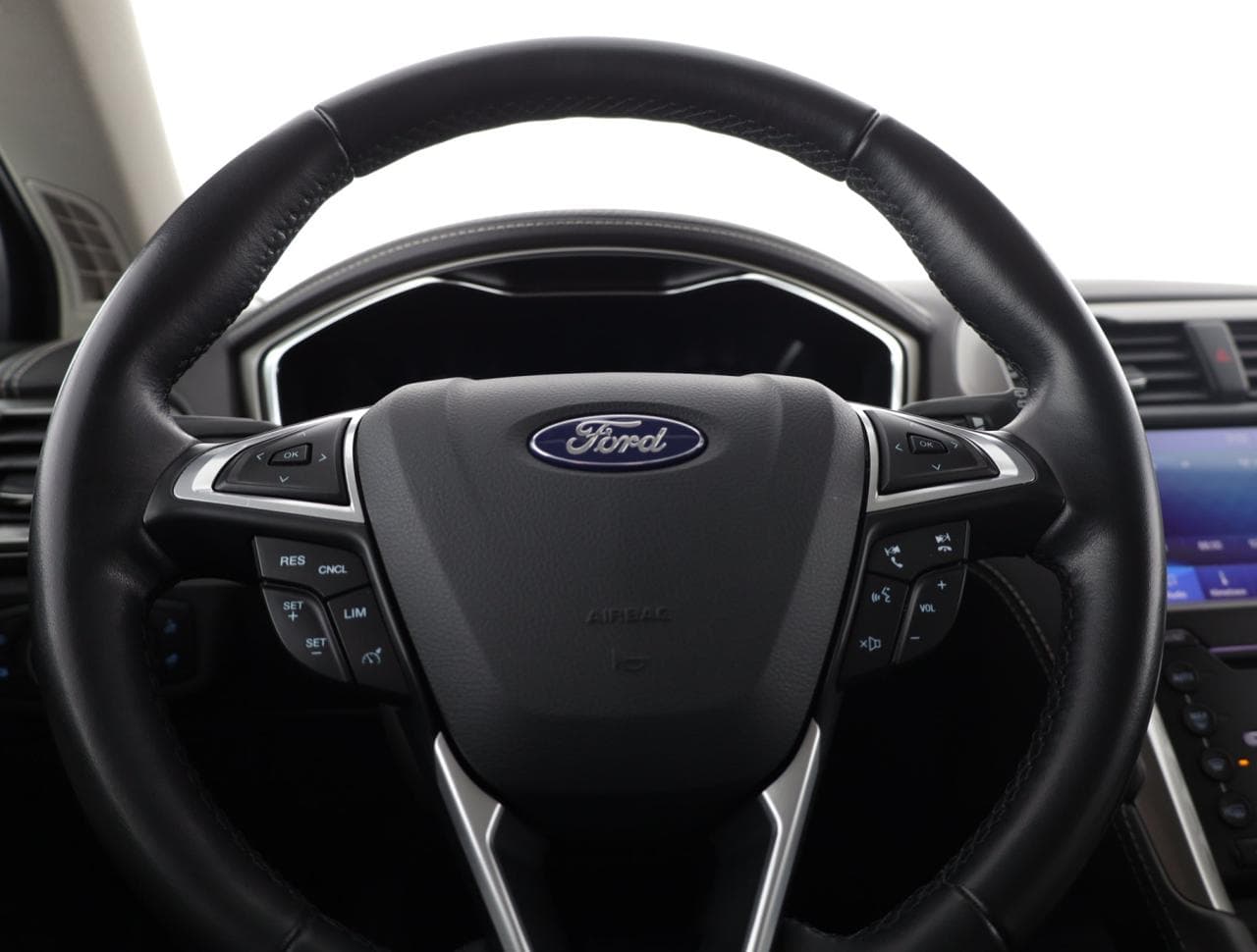 2019 Ford Mondeo - 27