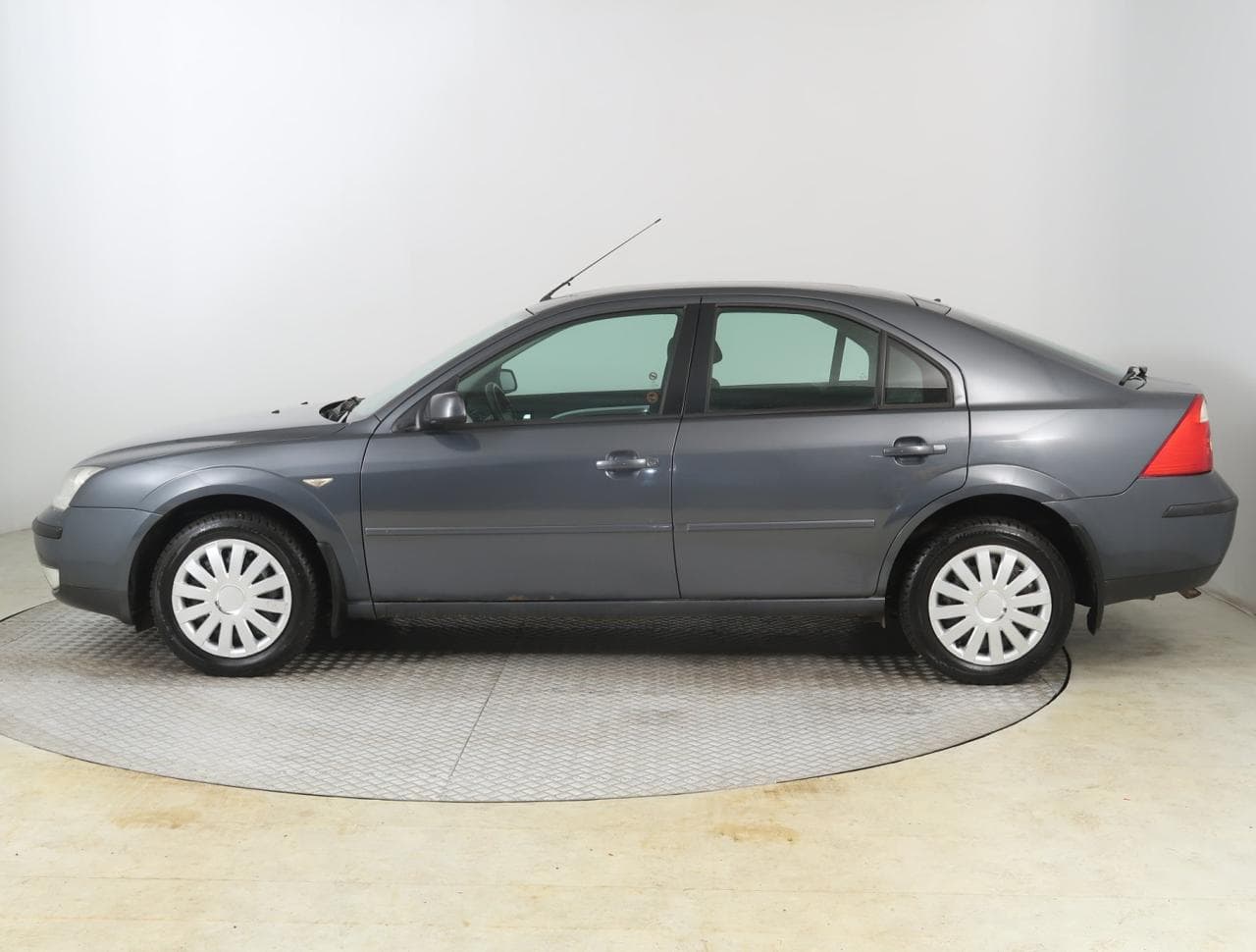 2004 Ford MONDEO - 4