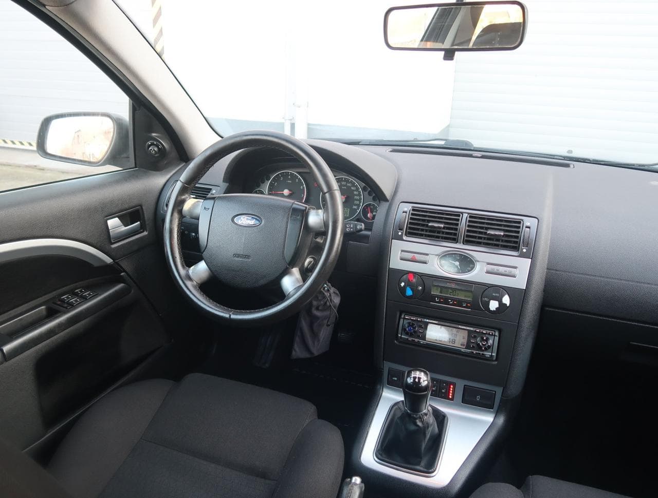 2004 Ford MONDEO - 9