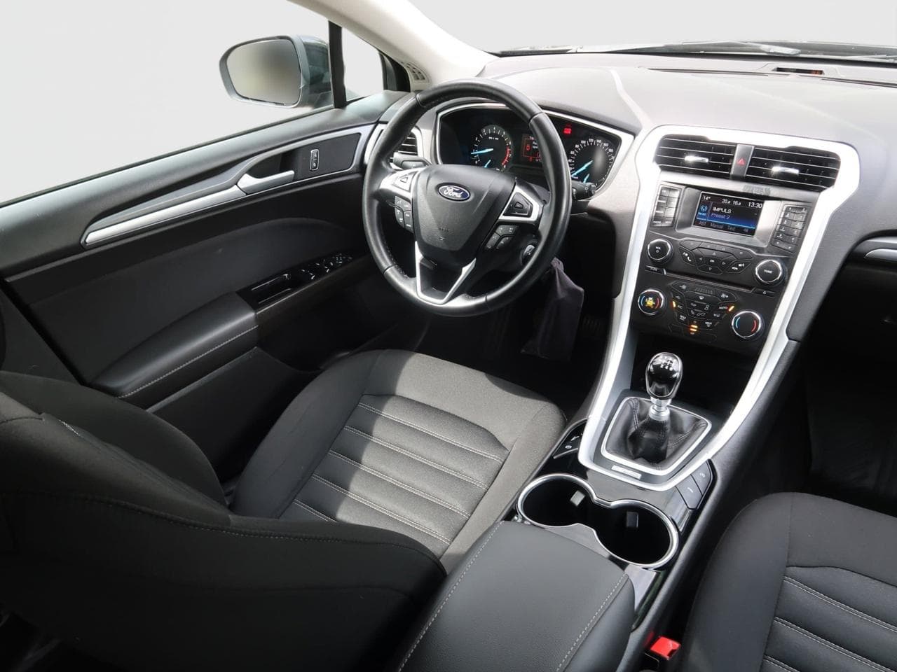 2015 Ford MONDEO - 9