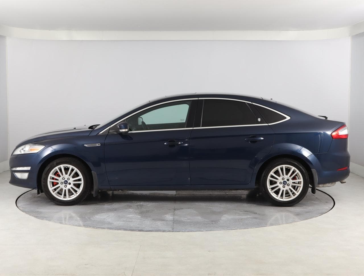 2011 Ford MONDEO - 4