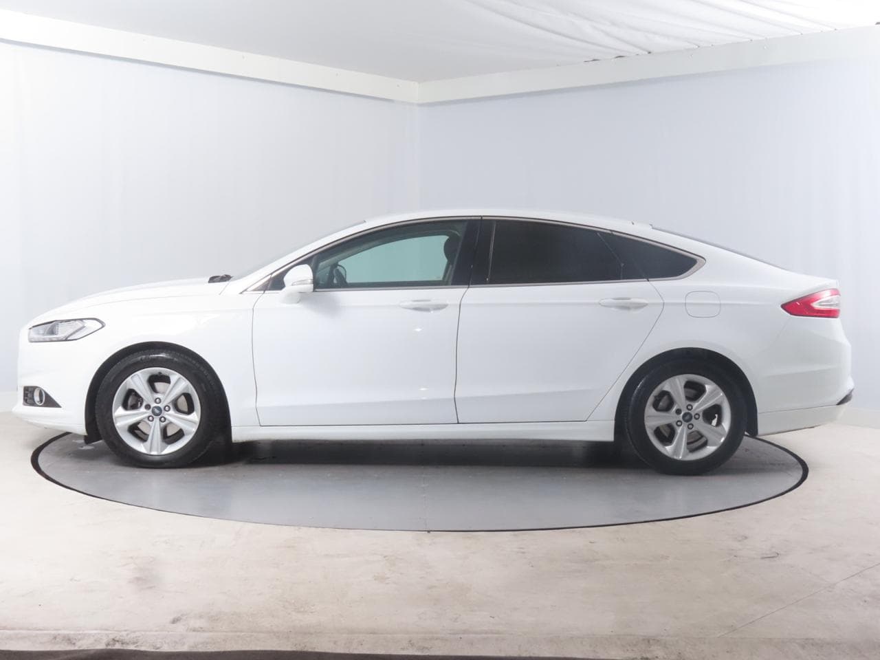 2015 Ford MONDEO - 4