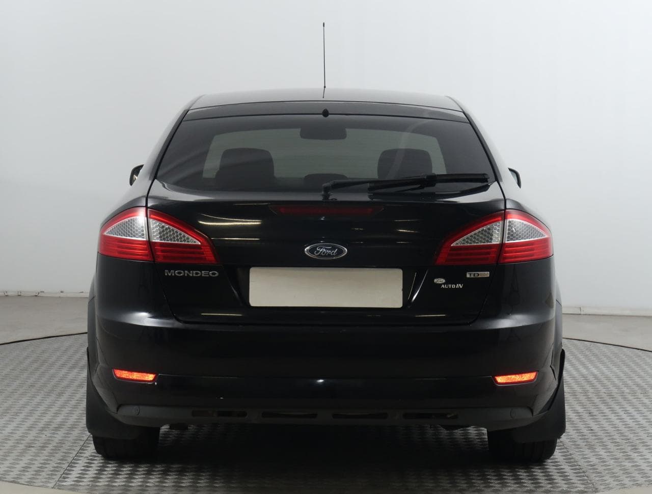 2011 Ford MONDEO - 6