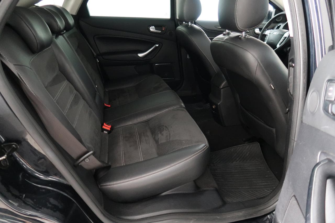 2011 Ford MONDEO - 13