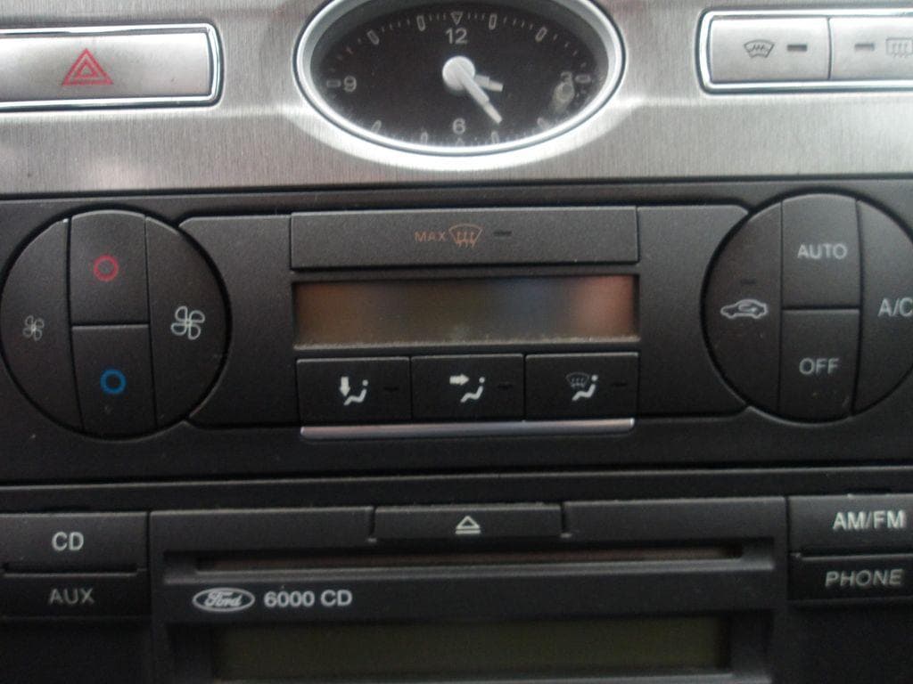 2003 Ford Mondeo - 17