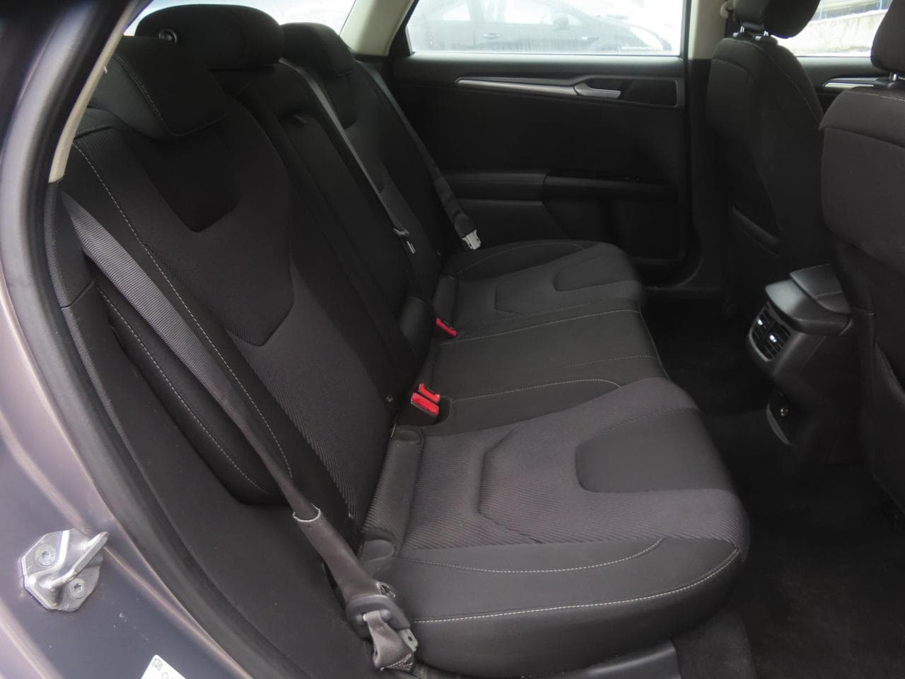 2015 Ford Mondeo - 13