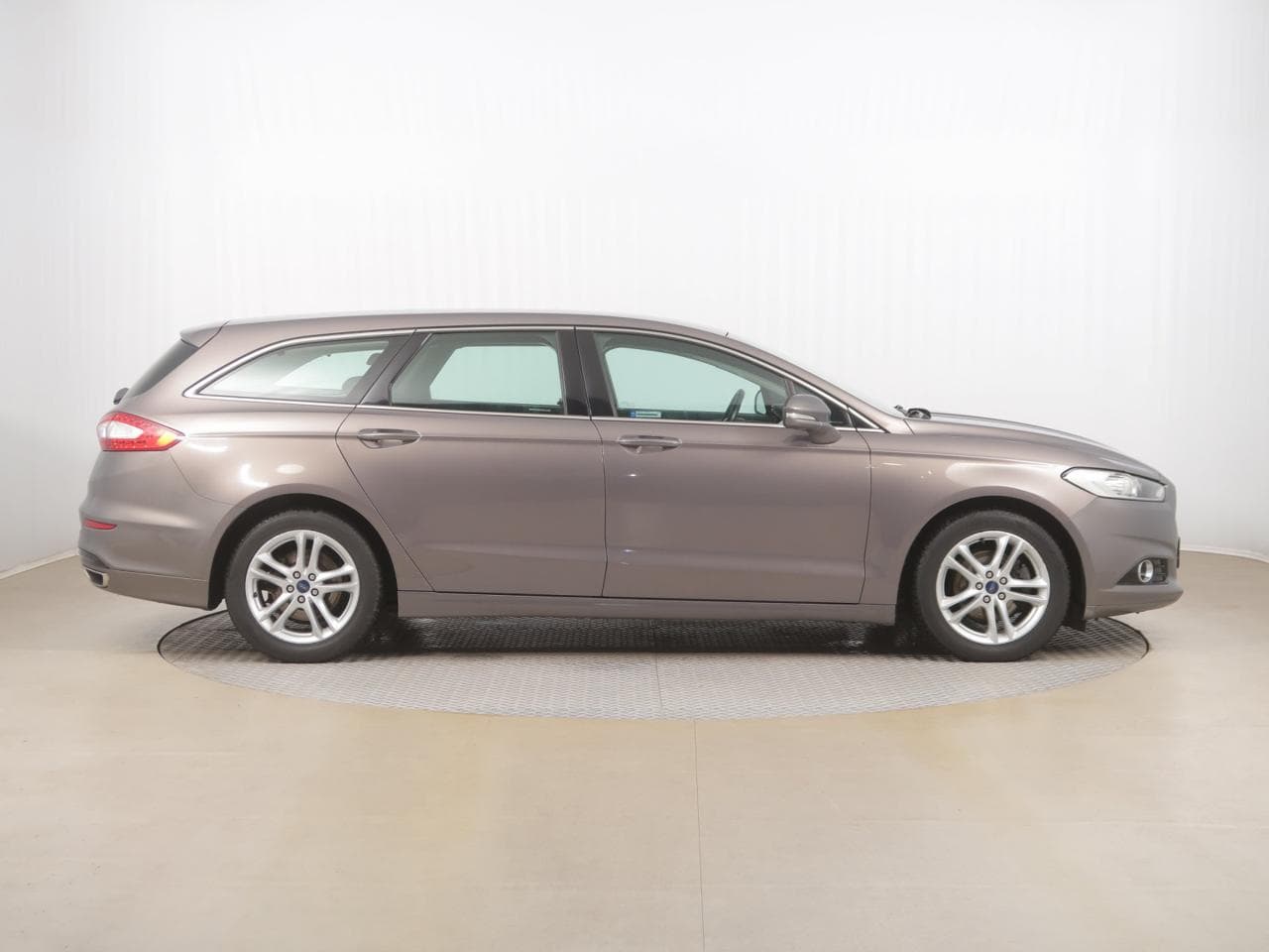 2015 Ford Mondeo - 8