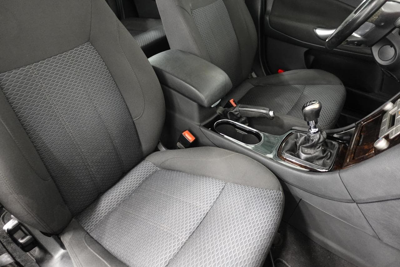 2010 Ford Mondeo - 11