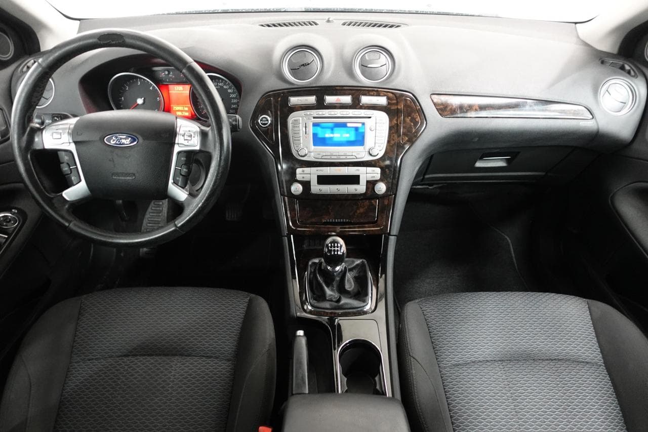 2010 Ford Mondeo - 8