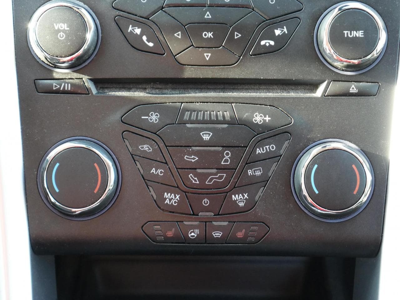 2015 Ford Mondeo - 14