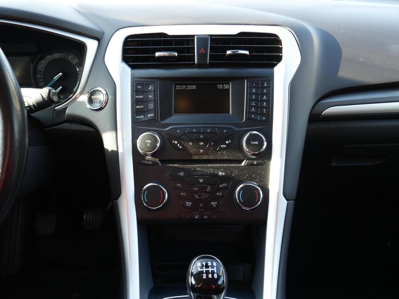 2015 Ford Mondeo - 11