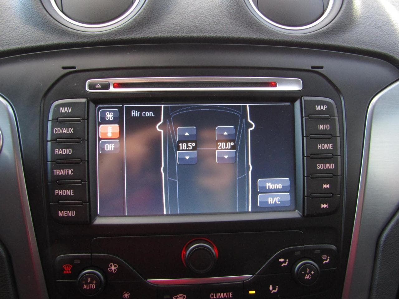 2012 Ford Mondeo - 18