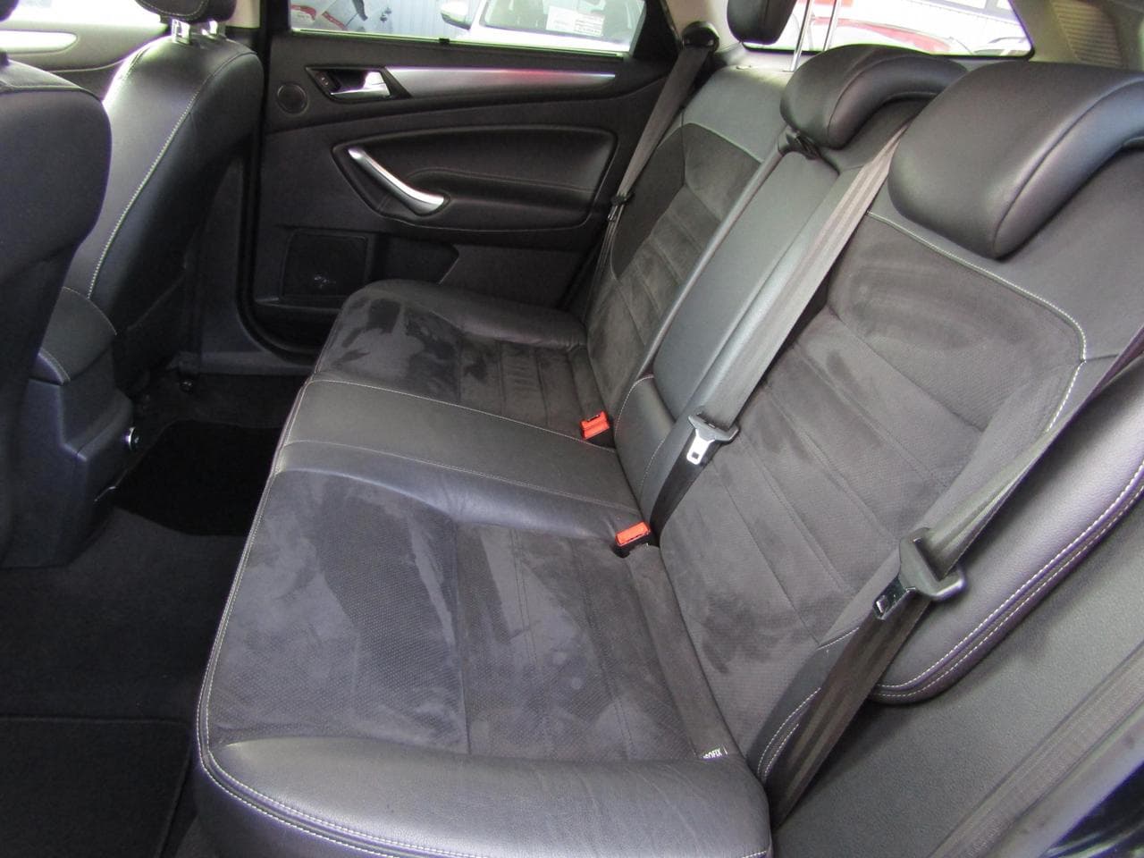 2012 Ford Mondeo - 10