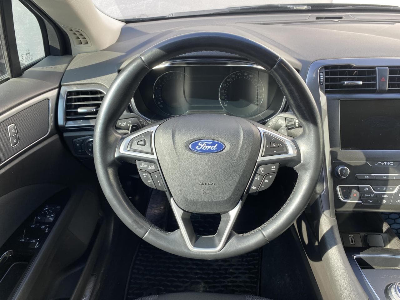 2019 Ford Mondeo - 11