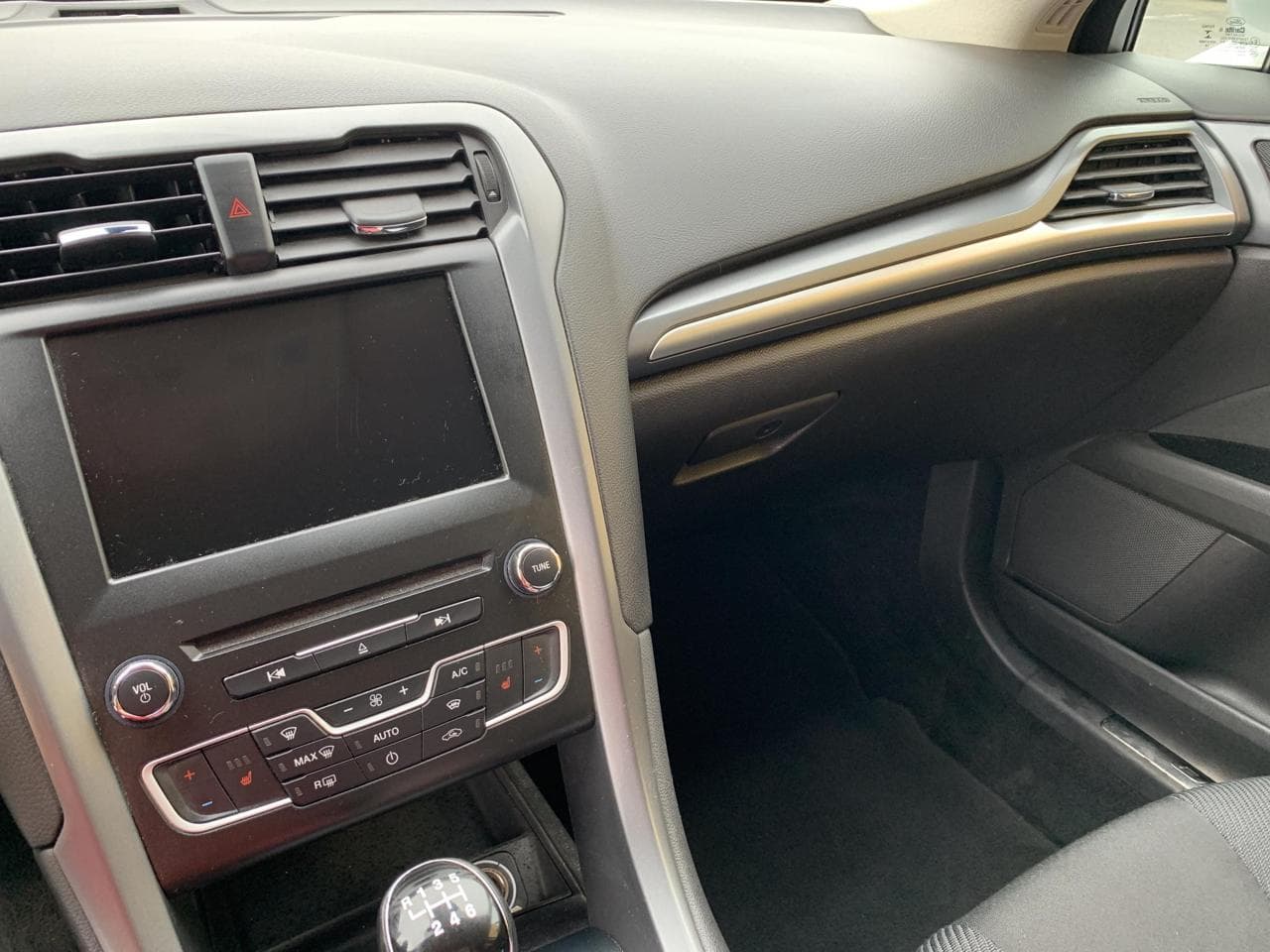 2019 Ford Mondeo - 14