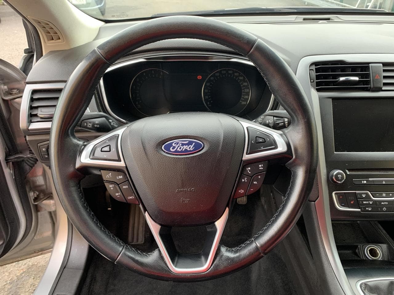 2019 Ford Mondeo - 13