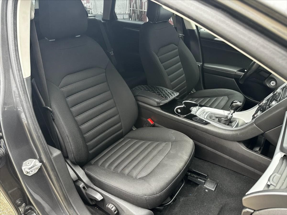 2015 Ford Mondeo - 13