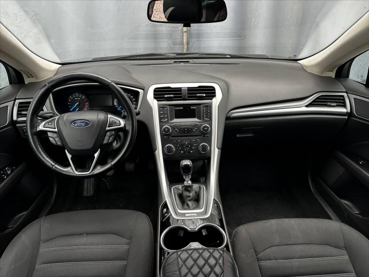 2015 Ford Mondeo - 16