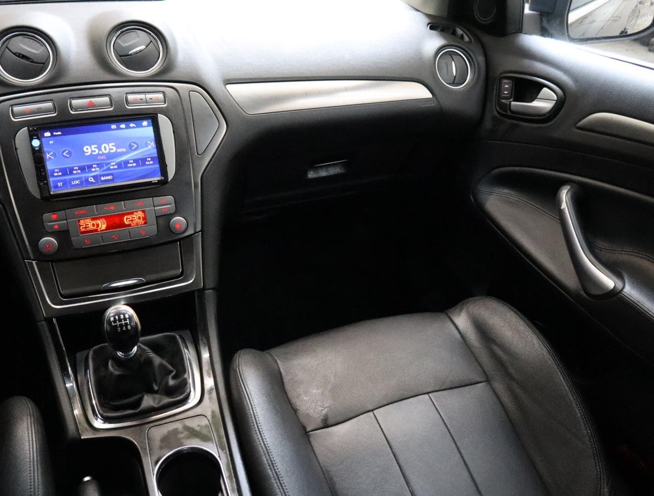 2008 Ford Mondeo - 11