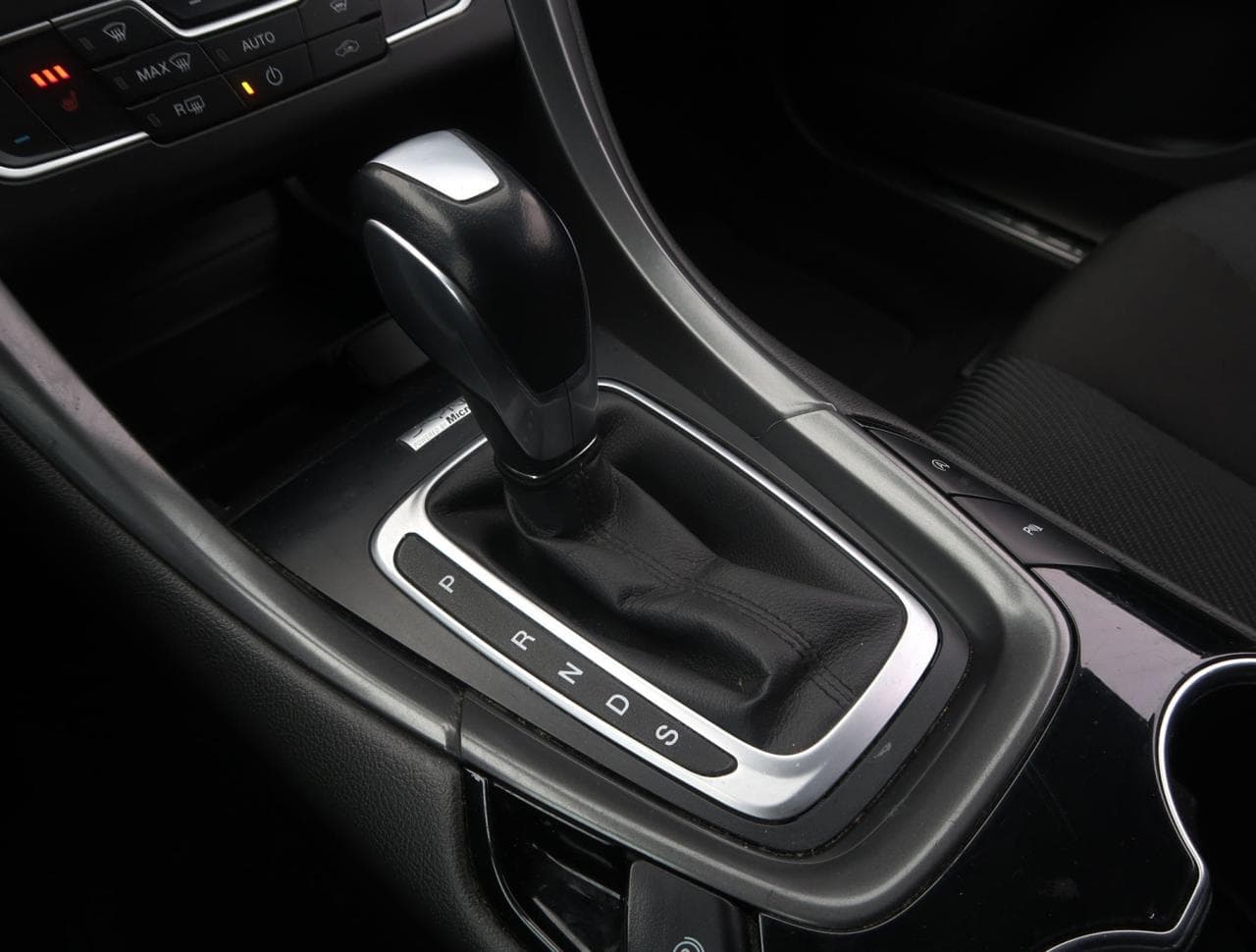 2016 Ford Mondeo - 19