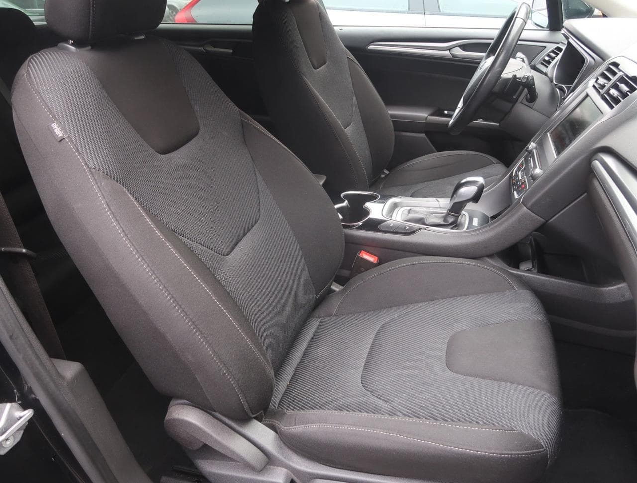 2016 Ford Mondeo - 12