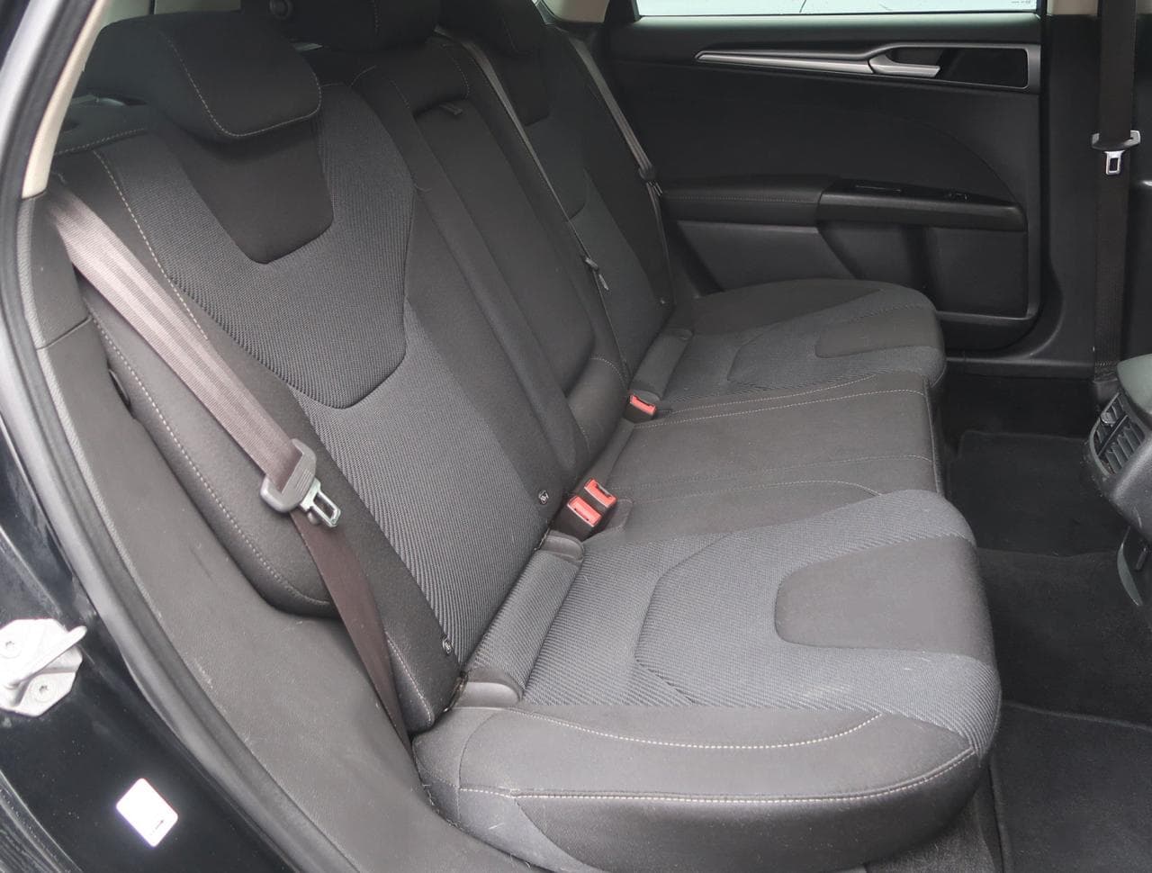 2016 Ford Mondeo - 13