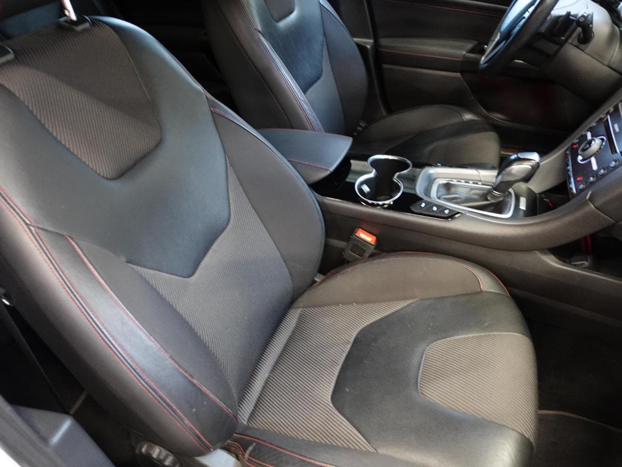 2018 Ford Mondeo - 12